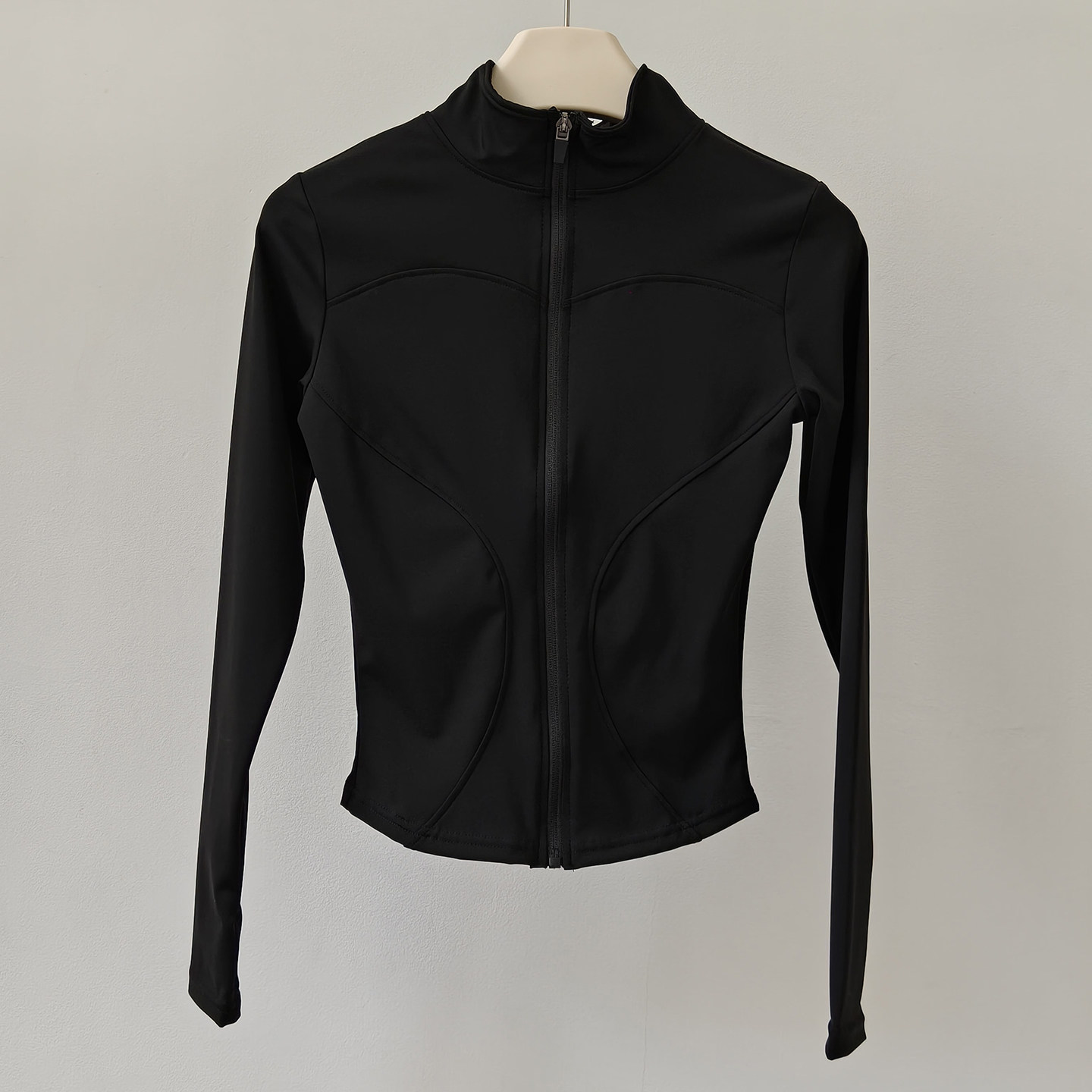 سترة يوغا نسائية سريعة الجفاف  - مراجعة Yoga Fitness Jacket وسعره