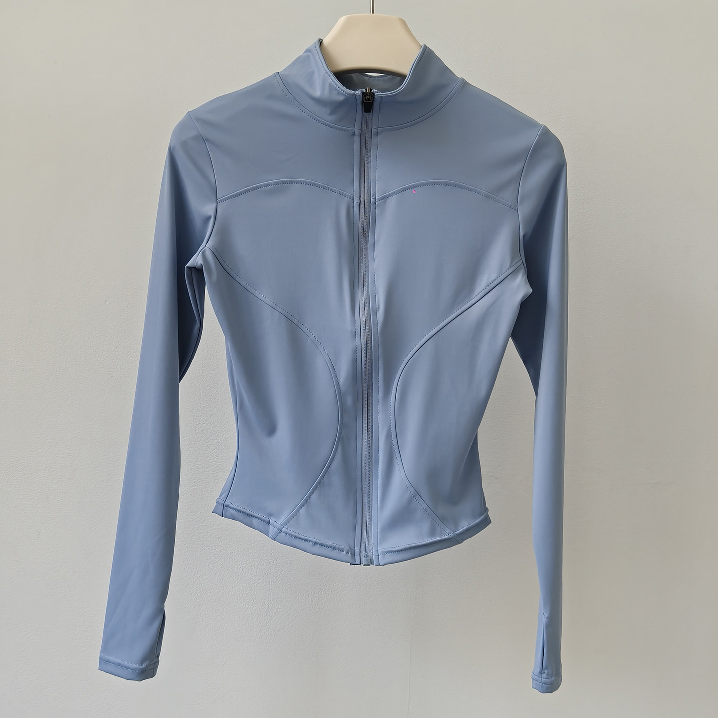 سترة يوغا نسائية سريعة الجفاف  - مراجعة Yoga Fitness Jacket وسعره